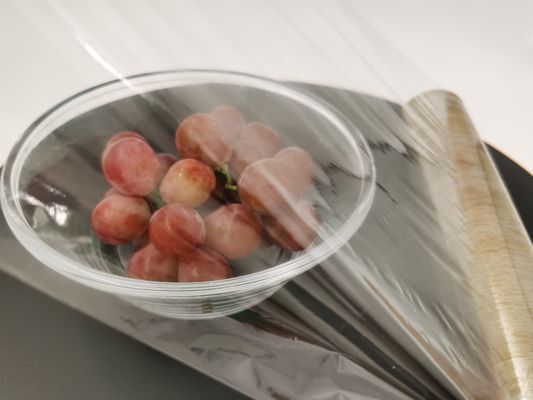 Les hauts CHLORURES DE POLYVINYLIDÈNE de barrière s'accrochent le petit pain de film facile d'enveloppe de bout droit de nourriture d'attache de pellicule d'emballage BPA libre
